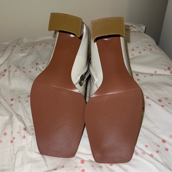 White square toe ankle boot/ booties - Picture 7 of 7